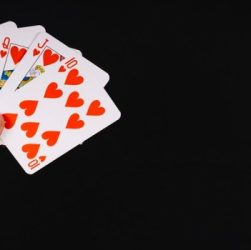 Poker: Asal Usul dan Evolusinya di Dunia Digital